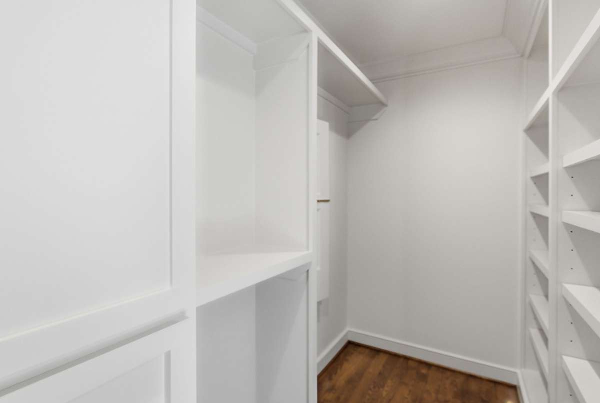 LARGE WALK IN CLOSET - BEDOOM #2