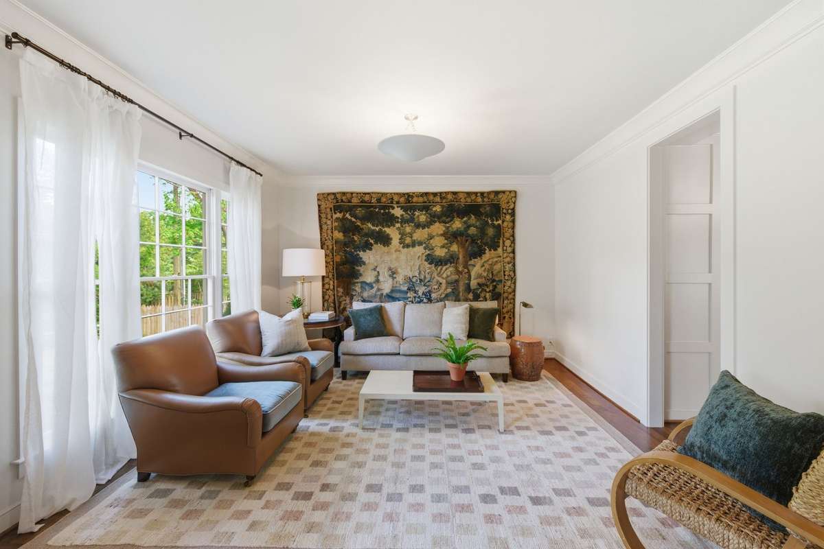 LIVING ROOM OR STUDY