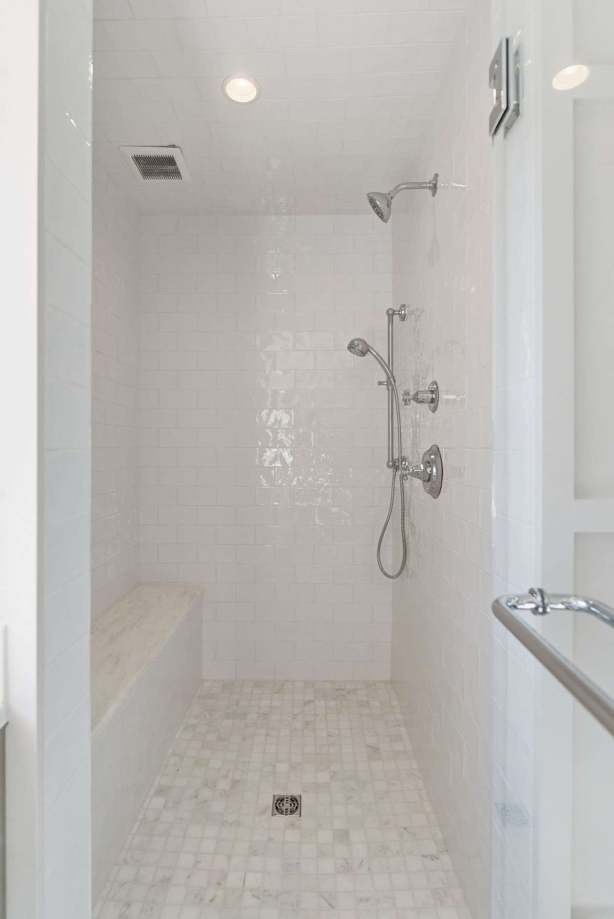 BATHOOM #2 WALK IN SHOWER