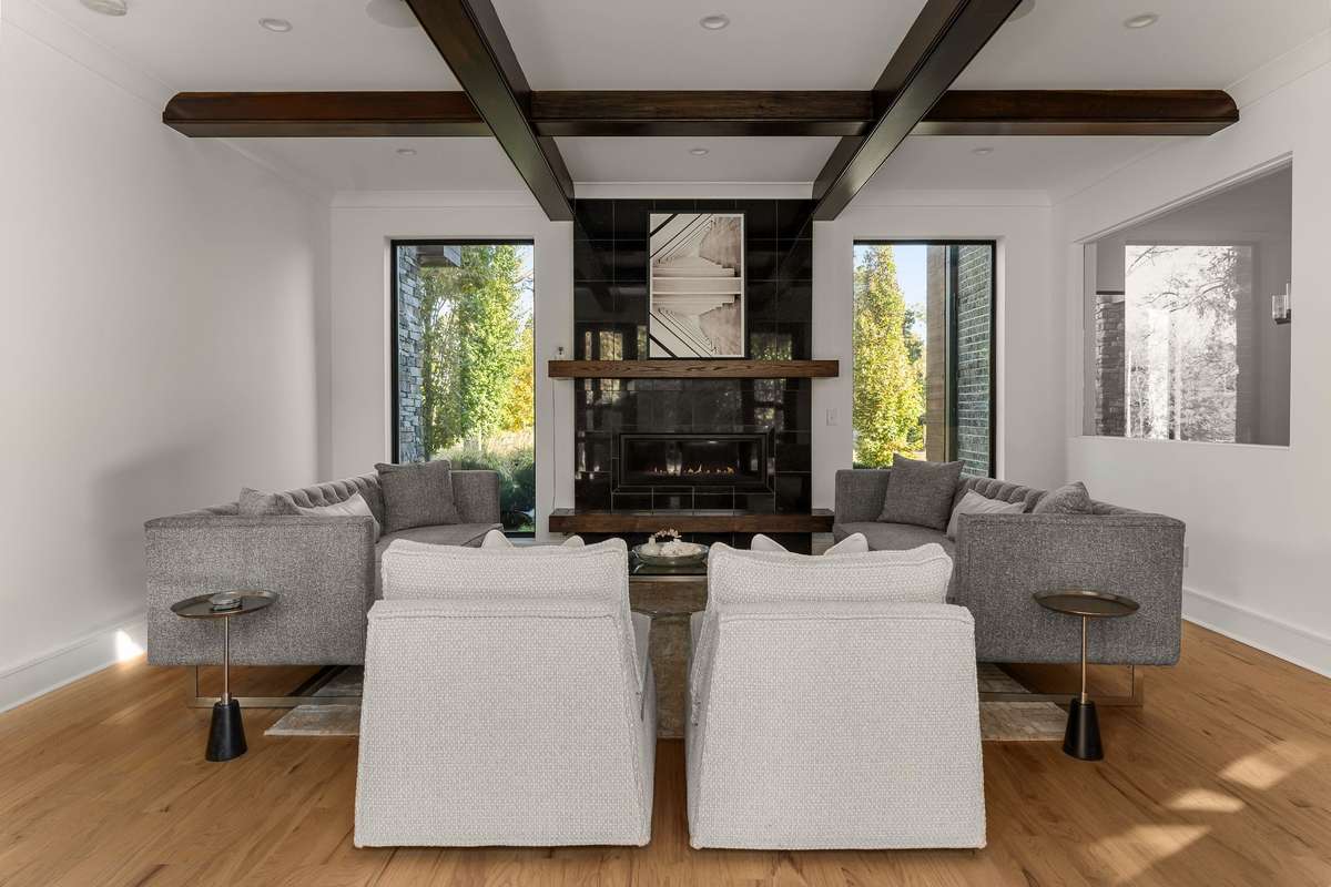 Secondary living room on 1st floor