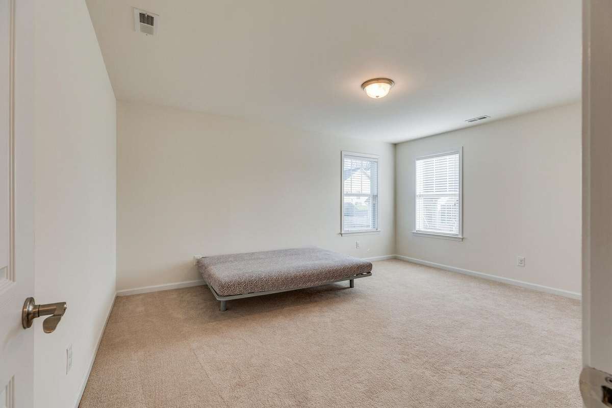 Guest Bedroom 3