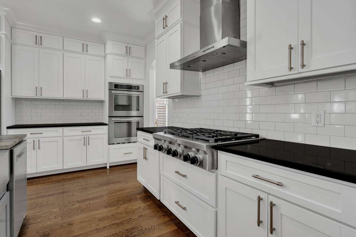 Lots of storage and plenty of room to move about while cooking your favorite meals.