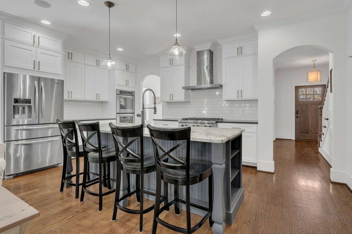 Stainless steel appliances. Refrigerator conveys.