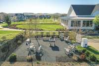 Neighborhood Amenities