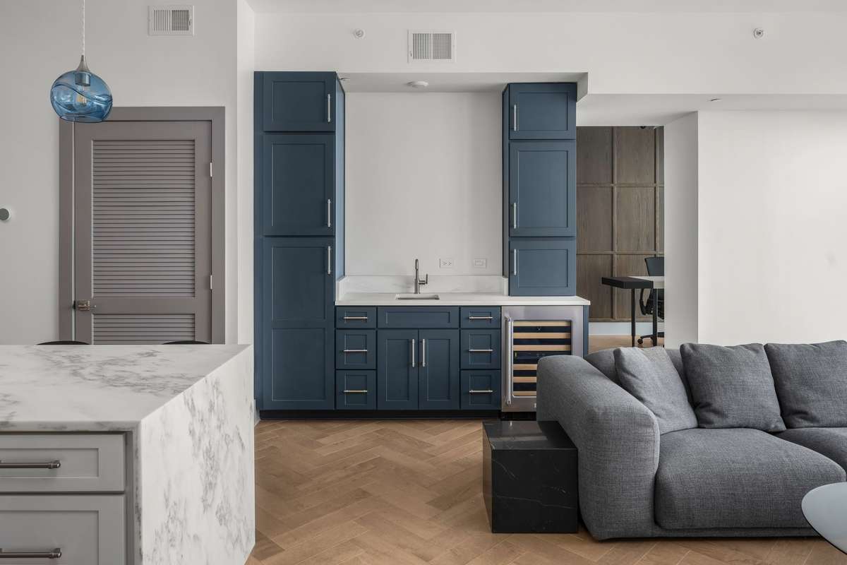 Wet bar with dedicated wine storage