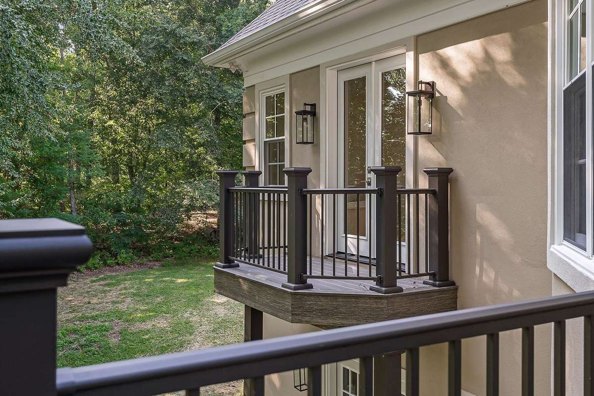 Juliet balcony off primary bath