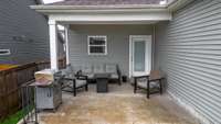 Covered Patio w/Extended Concrete Pad