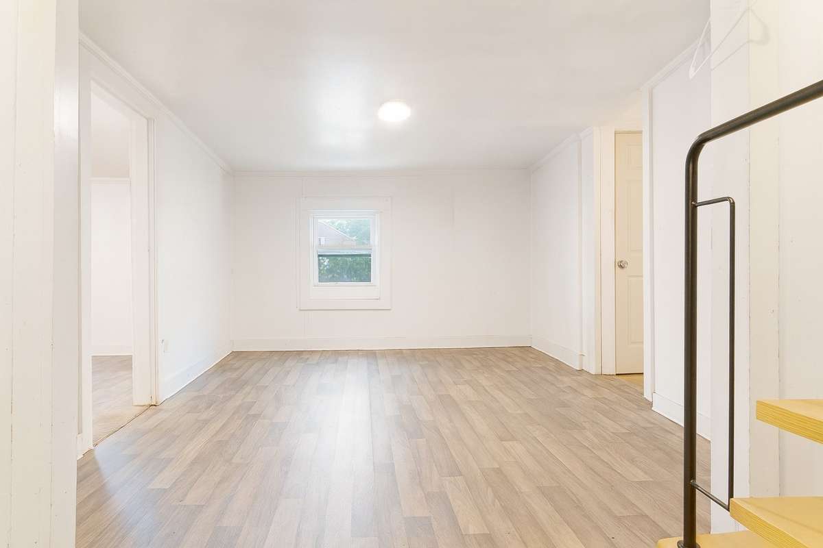 Rendering: virtually removed all furniture to show potential.