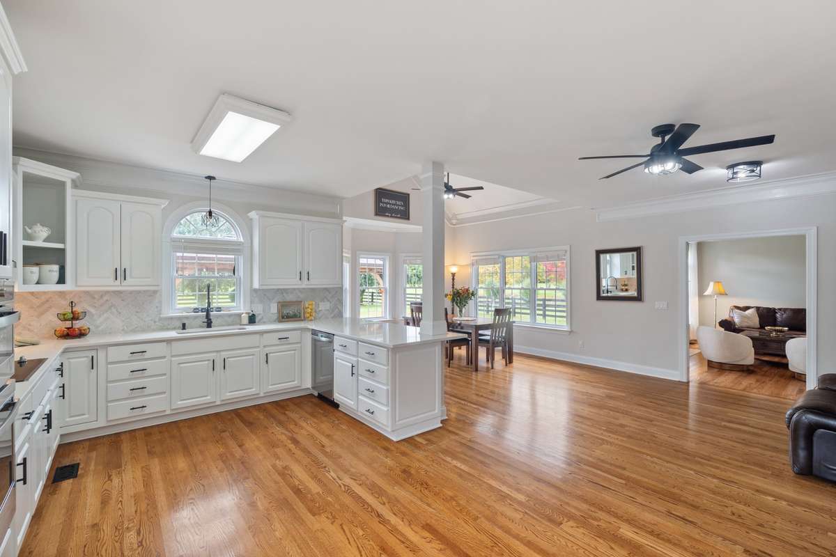 Great countertop space for preparing your favorite meals and space for barstools at the counter in the eating area.