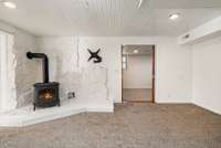 Gas stove/fireplace