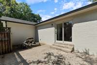 private courtyard off the primary!