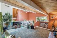 Magical Loft/Den ready for creativity !