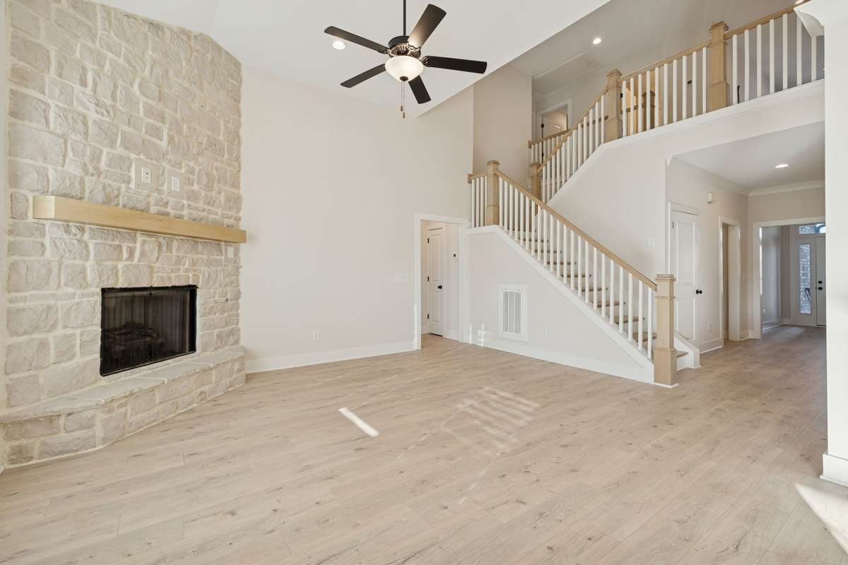 Family Room w/ Gas Fireplace