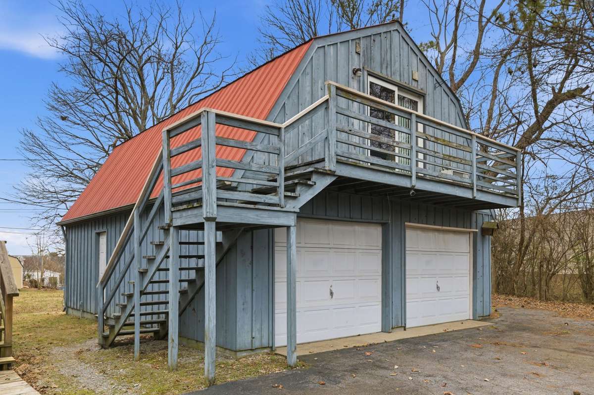 Apartment located above the 2 car garage a flexible space for visiting family, long term income or a place to live while renting the main house as Short Term (Permit required and Owner occupied required!)