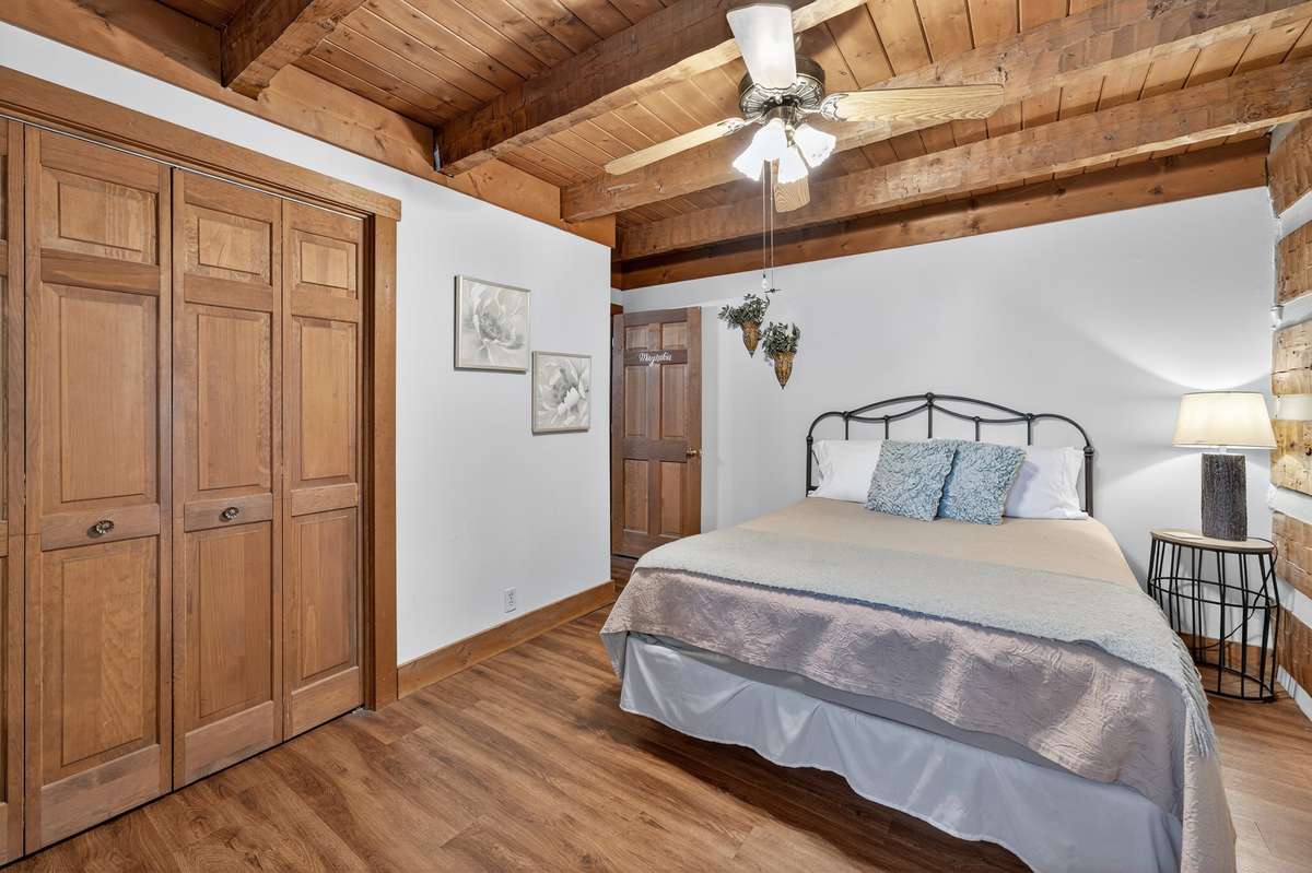 Extra Large Closets with Closet Systems installed