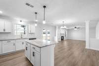 Photo example colors and materials may vary.