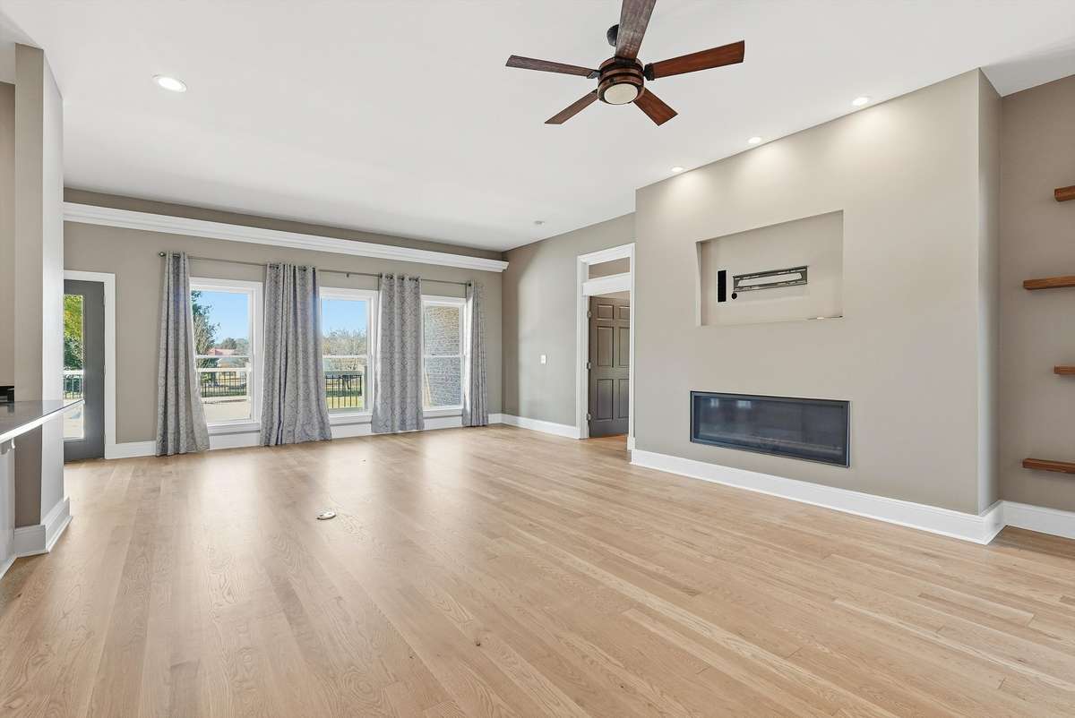Living/Kitchen/Dining | Open Floorplan | Fireplace