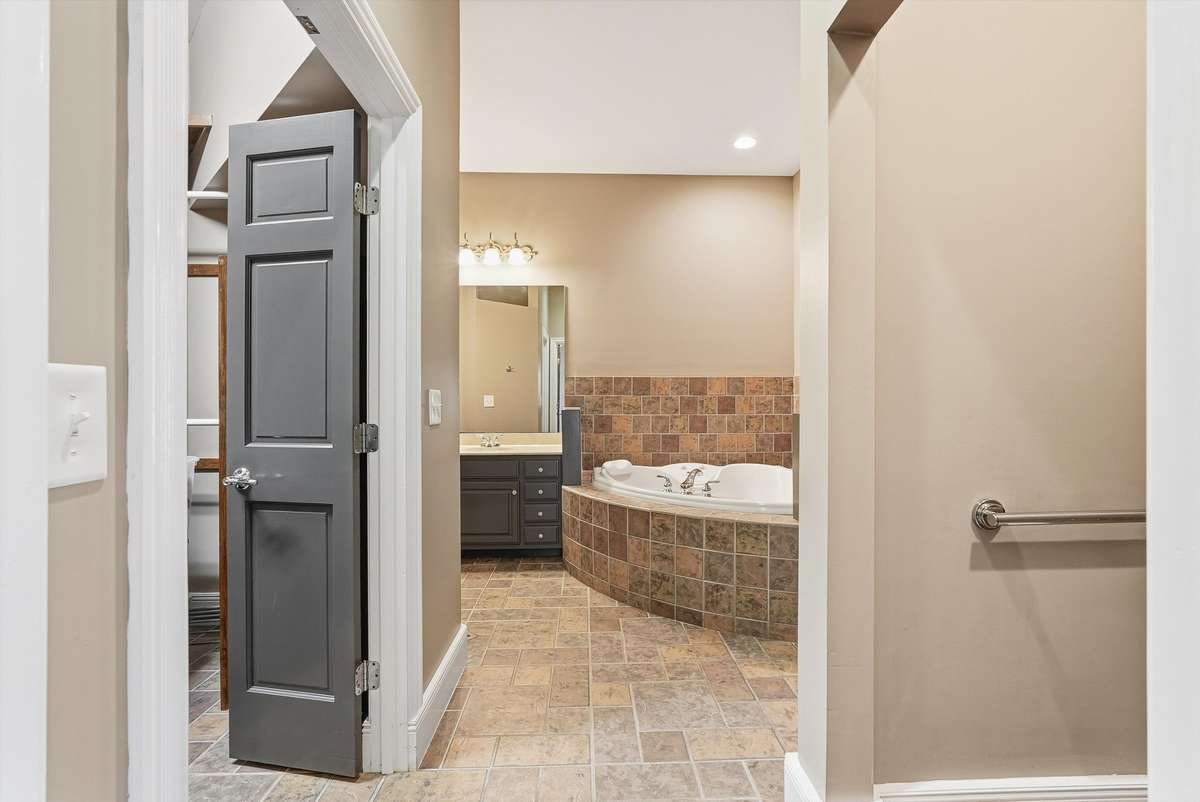 Primary Bedroom Bathroom