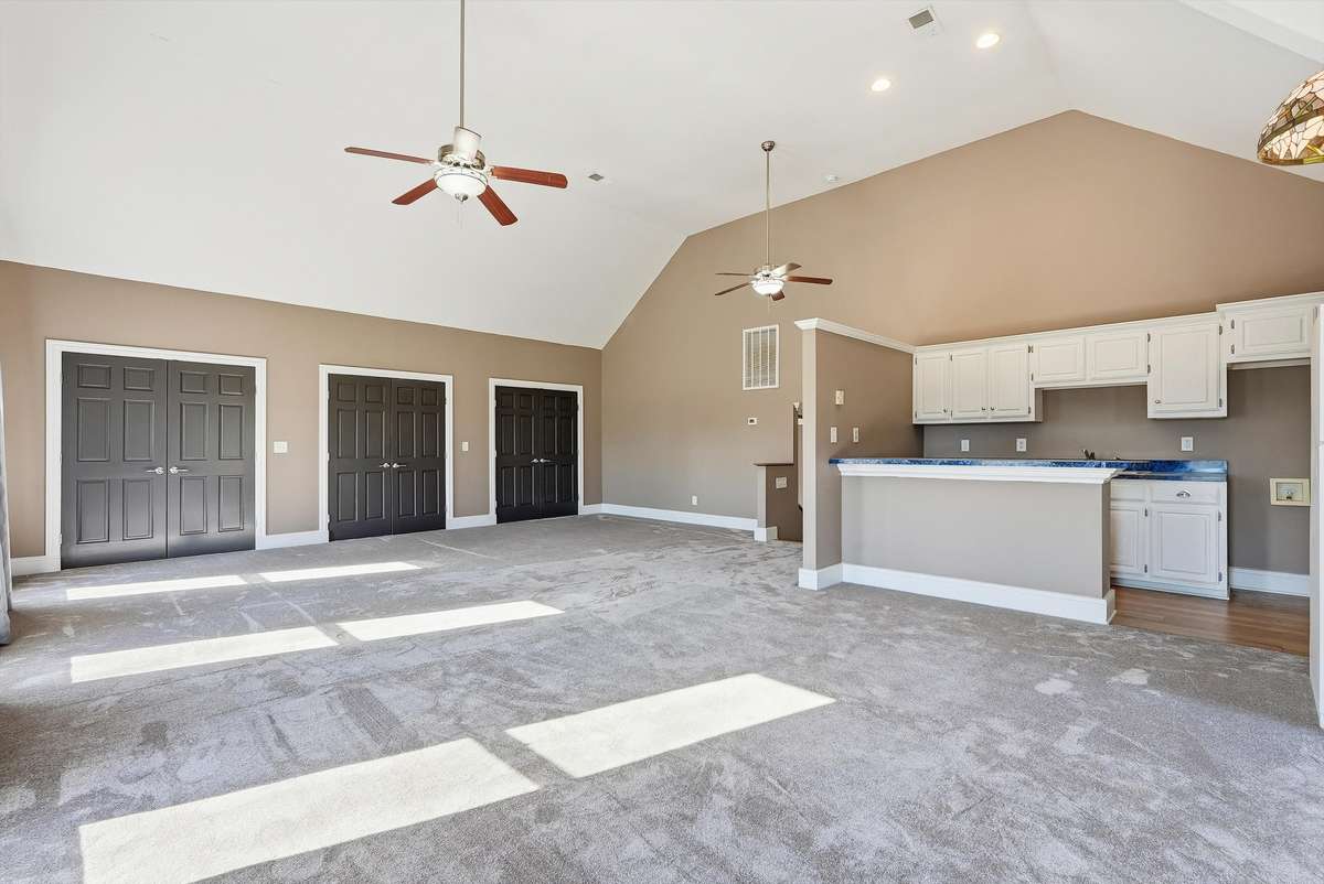 Bonus Area/MIL Suite | Kitchen Area