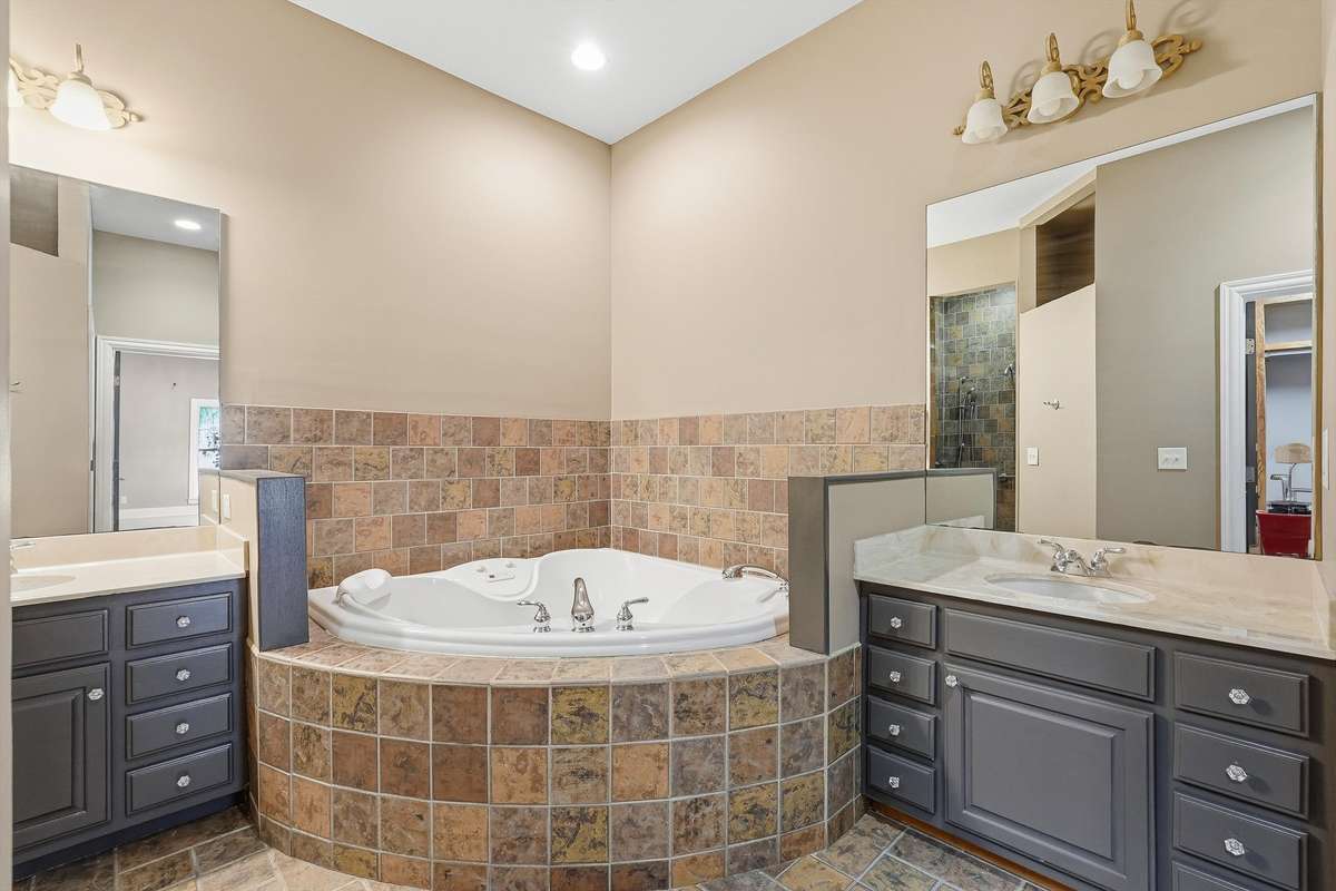 Primary Bedroom Bathroom