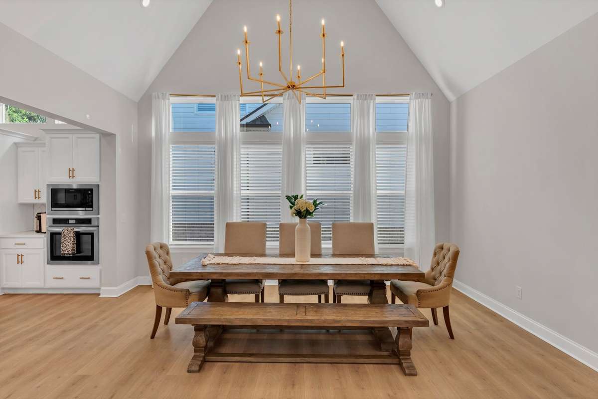 Dining Area 2