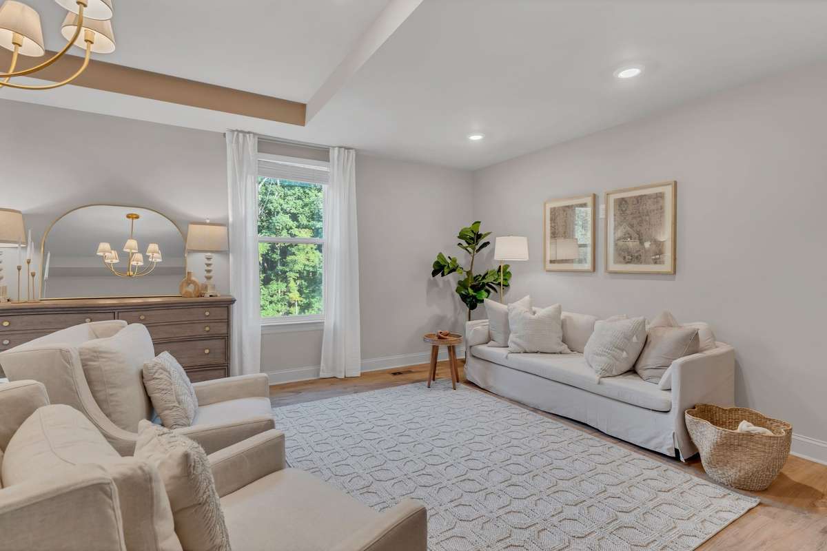 Master Bedroom Sitting Area