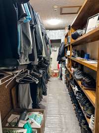 Walk in closet!!