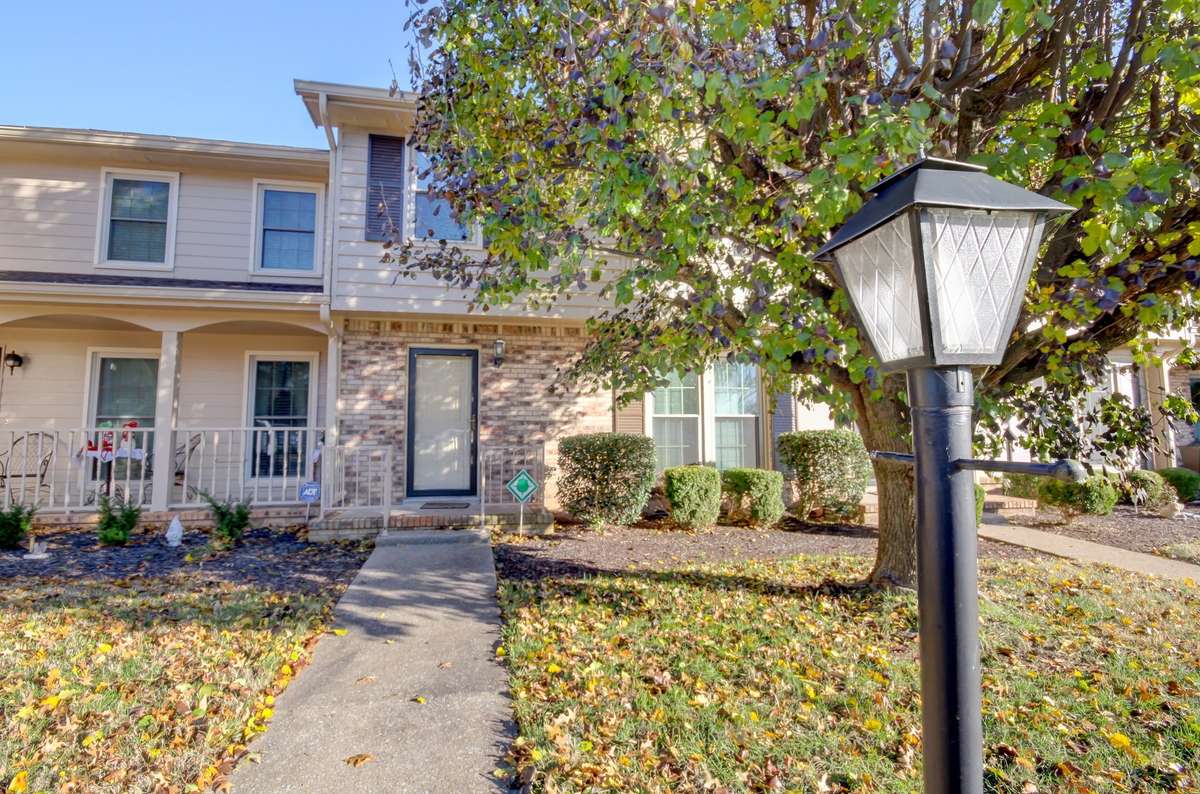 2172 Memorial Drive, Unit C-3