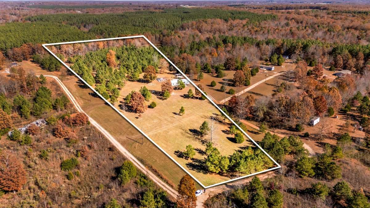 Escape to this one-of-a kind private retreat where a rate blend of lush, wooded seclusion and sunny, expansive meadows creates an idyllic natural oasis.