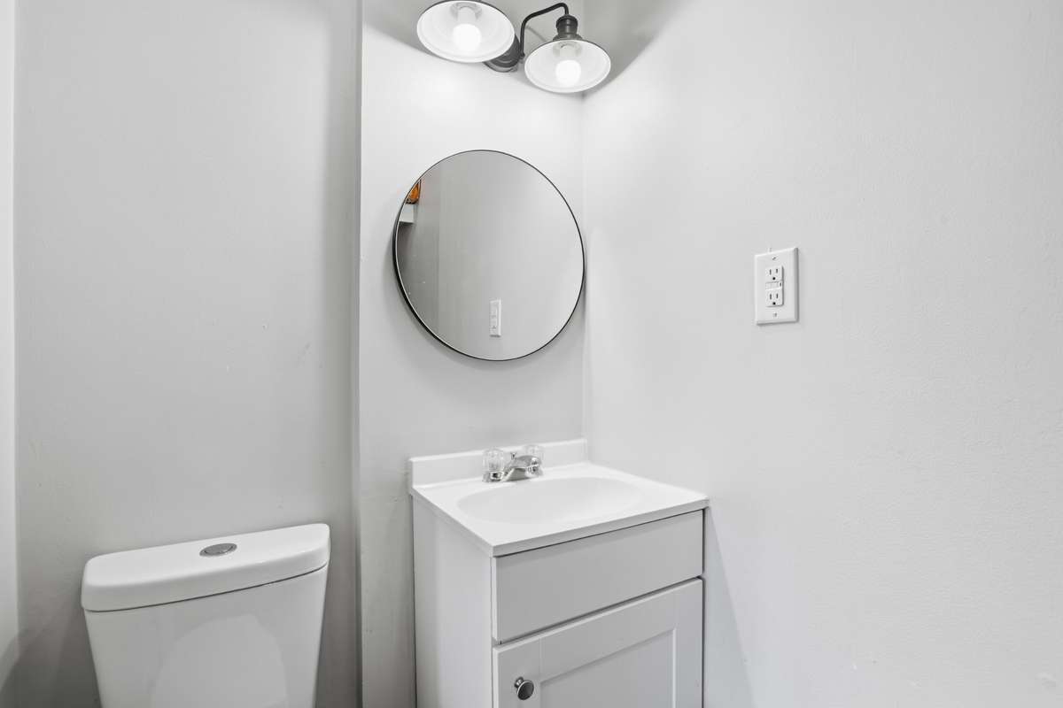 1/2 bath conveniently located off of the family room.
