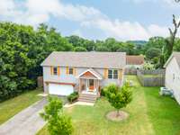 Welcome to Armstrong Meadows, conveniently located to the college, schools, shopping and restaurants