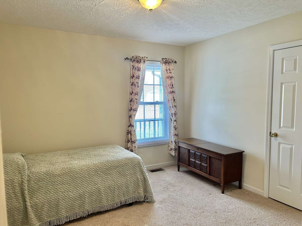 Guest bedroom #2