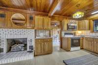 Built-in Beverage/Wine Bar