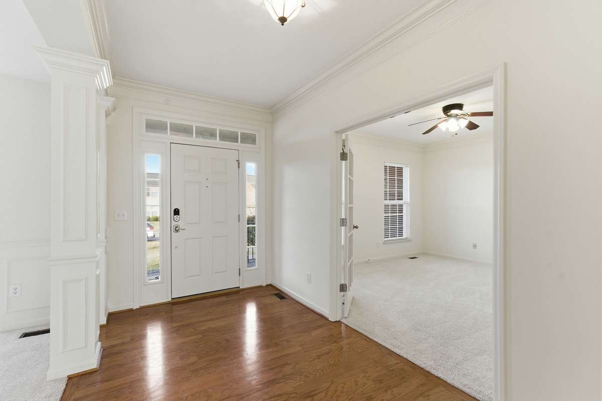 FOYER