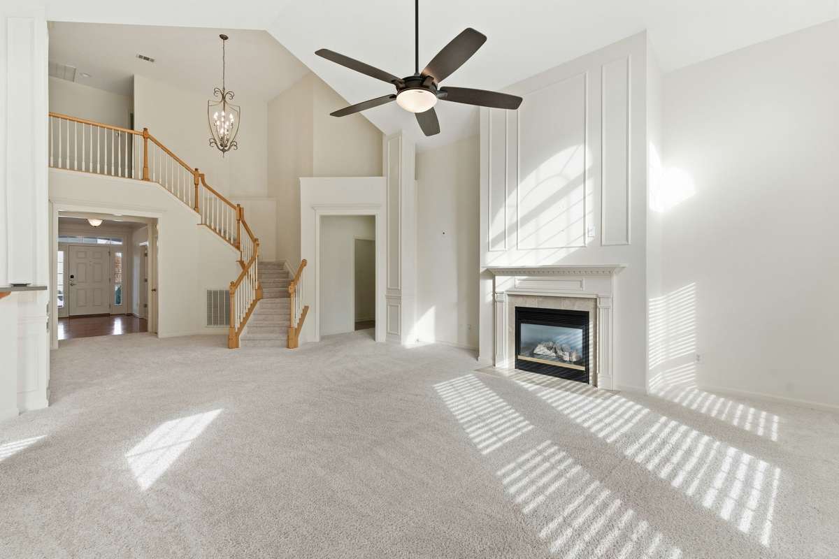 LIVINGROOM