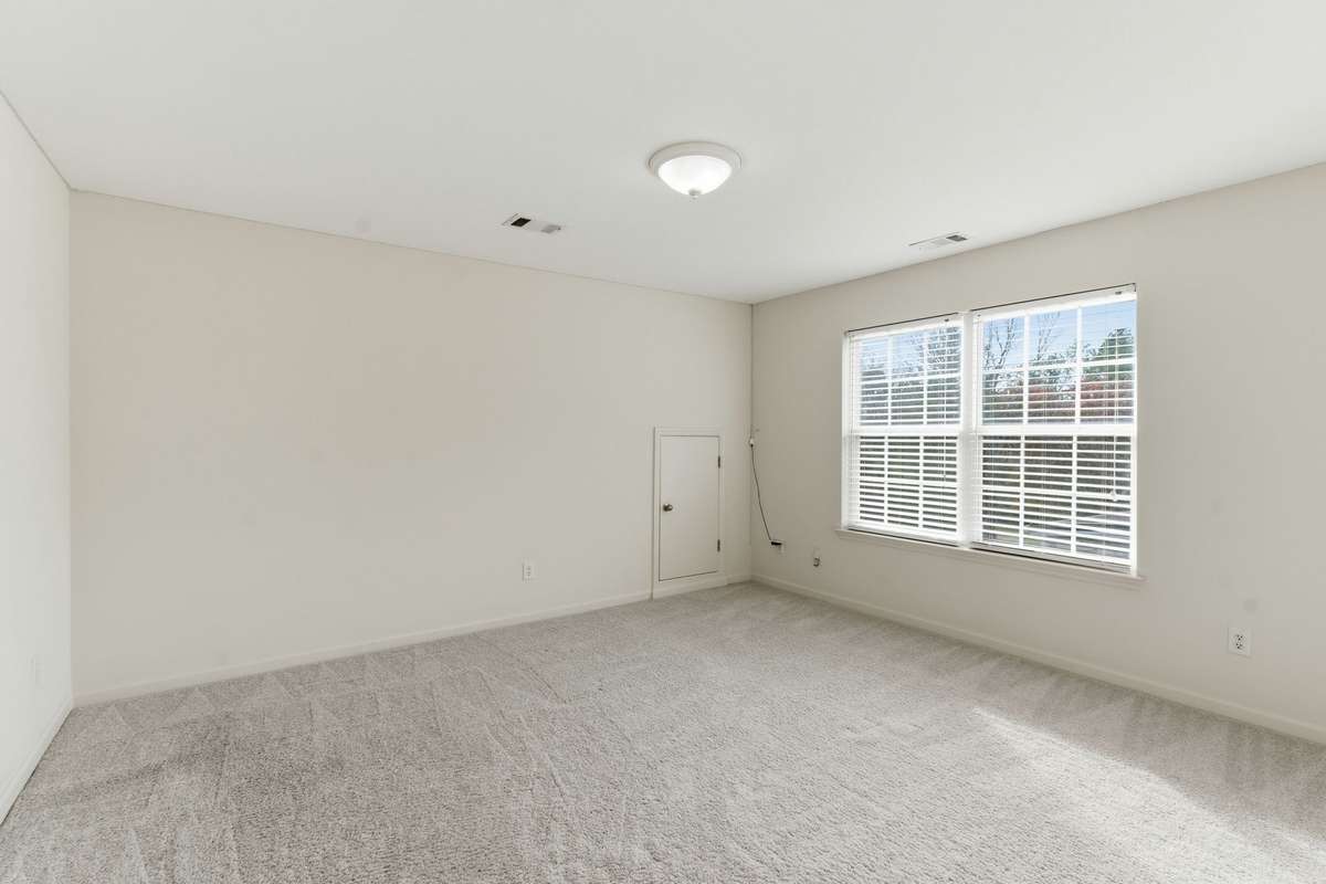 BEDROOM #2