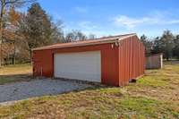 30x24 shop with electricity and water