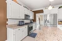 Stainless appliances to remain