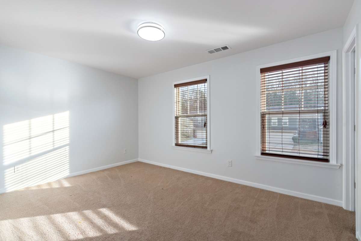 Secondary bedroom