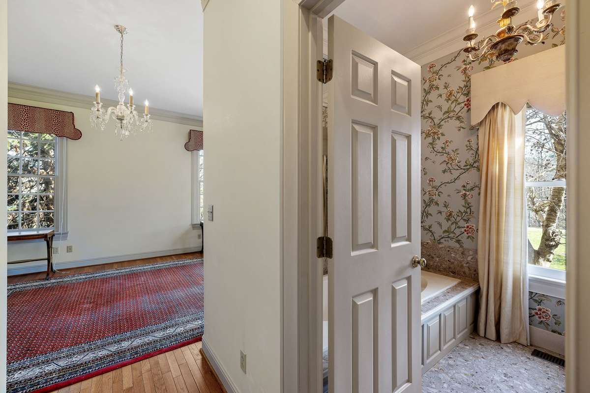 Downstairs Bedroom & Bath
