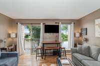 Welcome Home! Lakeview and Walkable to Broadway, Germantown, Nissan Stadium and more! (Paint color is now Olympus White as shown in other photos!