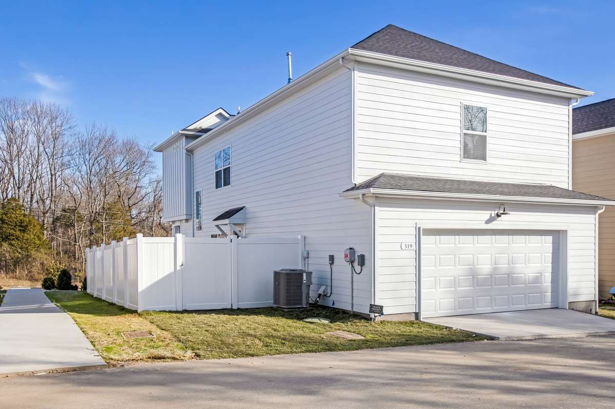 Picture is of the Madison Americana built on another lot.
