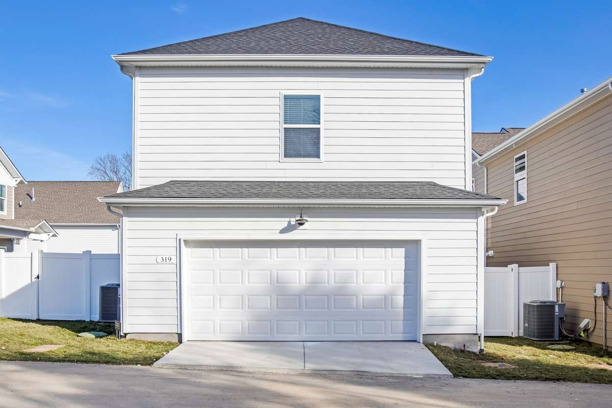 Picture is of the Madison Americana built on another lot.