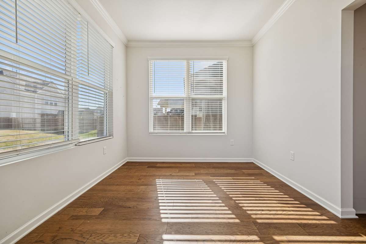 Lots of light in this fabulous sunroom!