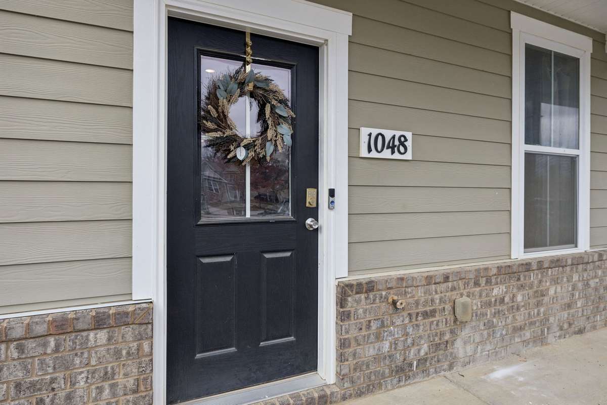Welcome to 1048 Woodbridge Blvd!!