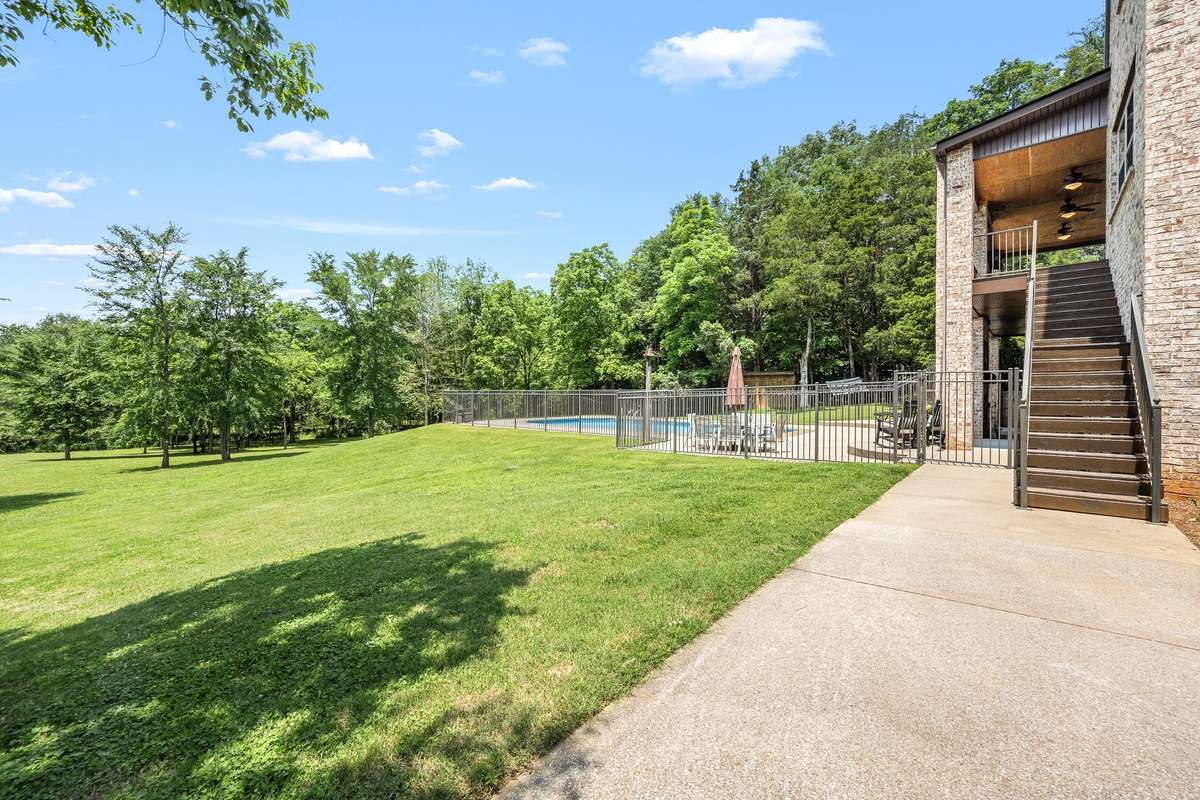 3456 Red Oak Trail, Murfreesboro, TN 37130.