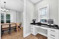 Space between dining & kitchen perfect for Office space or butlers pantry area