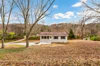 216 Valley View Road in Dover, Tennessee