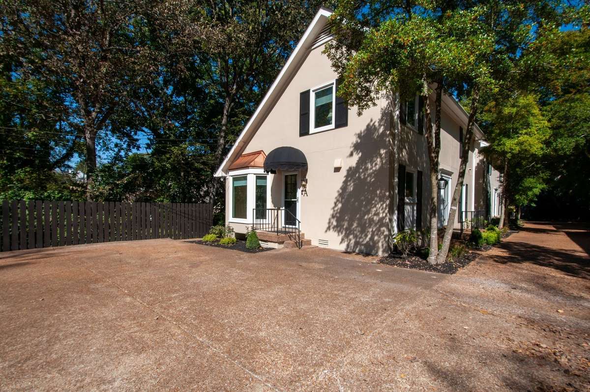 Zoned for Julia Green and just minutes from Green Hills' shopping and dining!