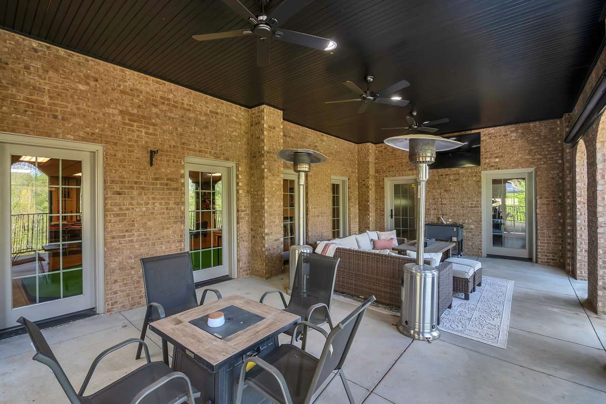 covered outdoor patio area